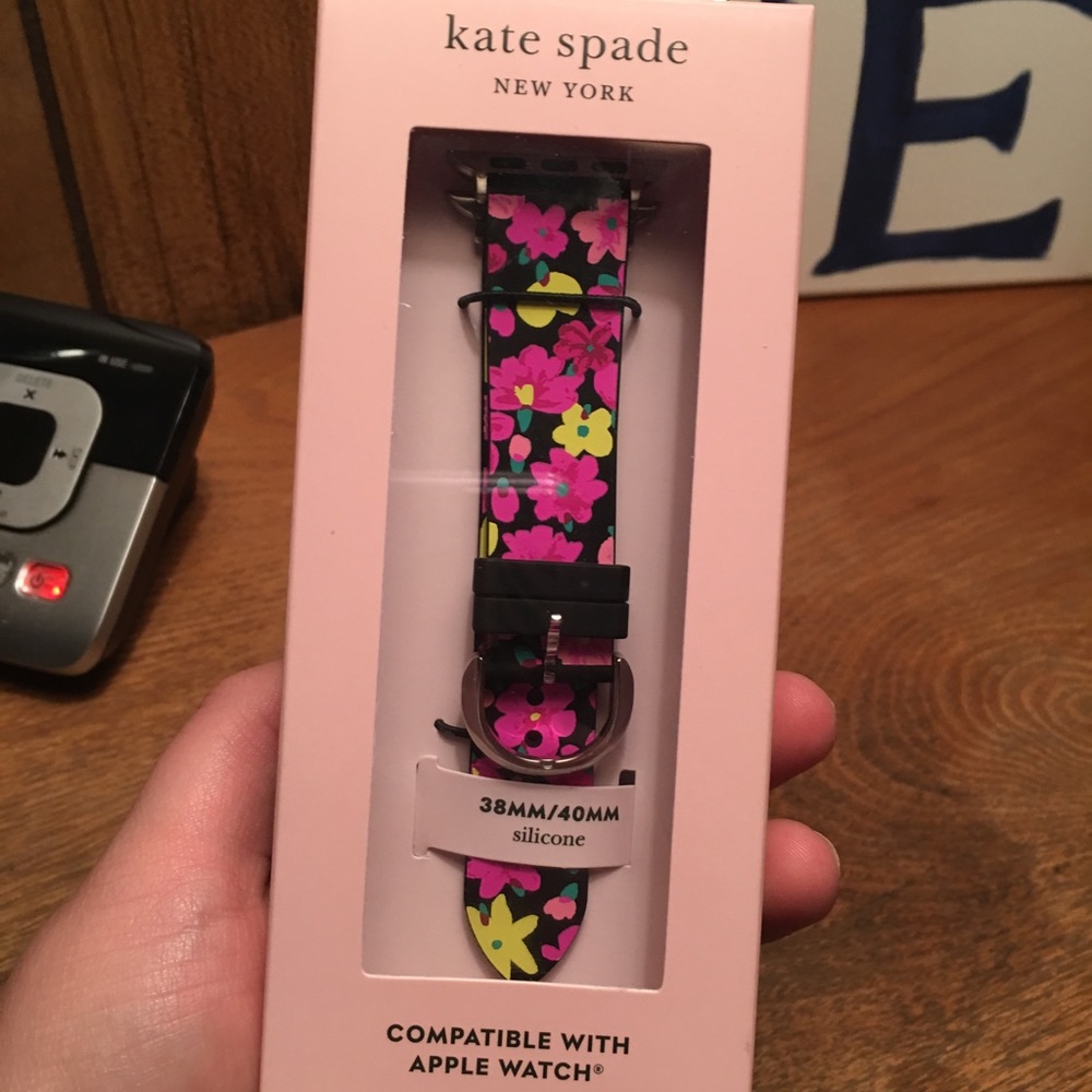 Kate spade Apple Watch strap.